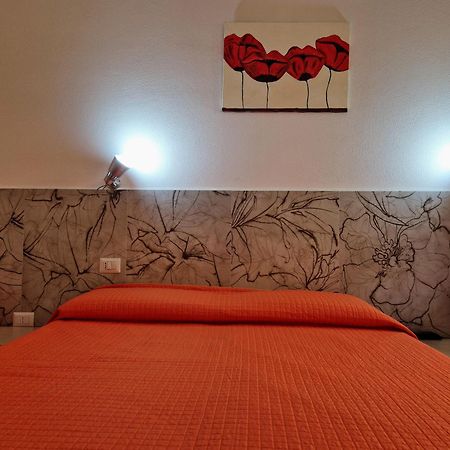 קאלה גונונה Sa Mamma E Sole B&B מראה חיצוני תמונה